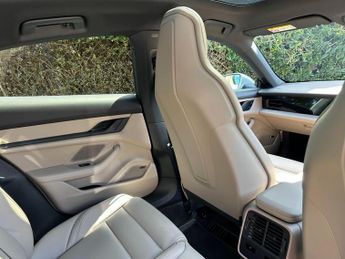 Porsche Taycan Performance 79.2kWh 4S Auto 4WD 4dr (11kW Charger)