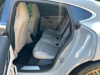 Porsche Taycan Performance 79.2kWh 4S Auto 4WD 4dr (11kW Charger)