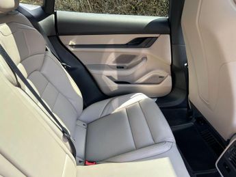 Porsche Taycan Performance 79.2kWh 4S Auto 4WD 4dr (11kW Charger)