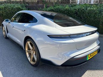 Porsche Taycan Performance 79.2kWh 4S Auto 4WD 4dr (11kW Charger)