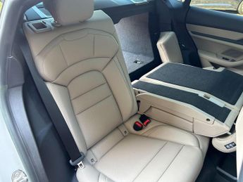Porsche Taycan Performance 79.2kWh 4S Auto 4WD 4dr (11kW Charger)