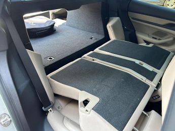 Porsche Taycan Performance 79.2kWh 4S Auto 4WD 4dr (11kW Charger)