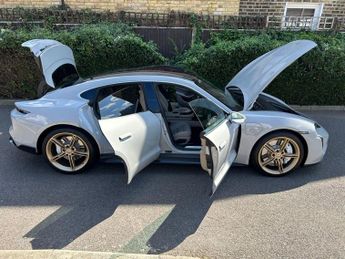 Porsche Taycan Performance 79.2kWh 4S Auto 4WD 4dr (11kW Charger)