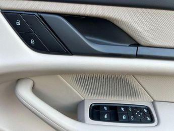 Porsche Taycan Performance 79.2kWh 4S Auto 4WD 4dr (11kW Charger)