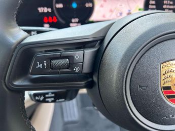 Porsche Taycan Performance 79.2kWh 4S Auto 4WD 4dr (11kW Charger)