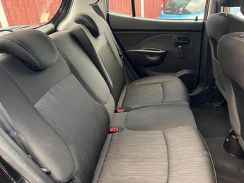 Kia Picanto 1.1 Strike 5dr