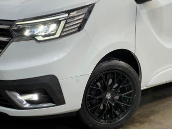 Renault Trafic 2.0 dCi Blue LL30 Extra Sport Crew Van EDC L2 H1 Euro 6 (s/s) 6d