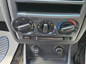 Hyundai Getz 1.4 CDX 5dr