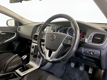 Volvo V40 2.0 D2 Momentum Nav Plus Euro 6 (s/s) 5dr