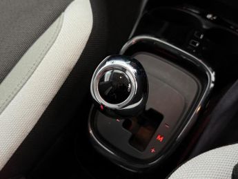Toyota AYGO 1.0 VVT-i x-press x-shift Euro 6 5dr
