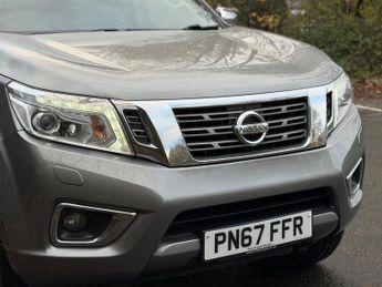 Nissan Navara 2.3 dCi Tekna Auto 4WD Euro 6 4dr