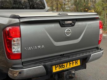 Nissan Navara 2.3 dCi Tekna Auto 4WD Euro 6 4dr
