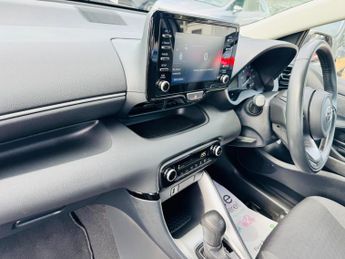 Toyota Yaris 1.5 VVT-h Icon E-CVT Euro 6 (s/s) 5dr