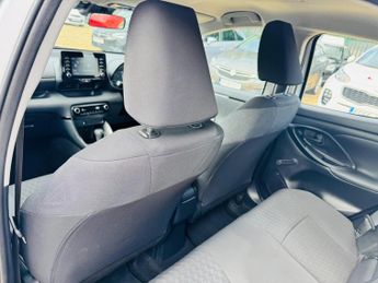 Toyota Yaris 1.5 VVT-h Icon E-CVT Euro 6 (s/s) 5dr