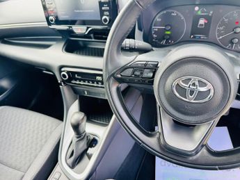 Toyota Yaris 1.5 VVT-h Icon E-CVT Euro 6 (s/s) 5dr