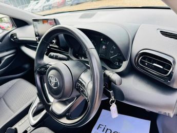 Toyota Yaris 1.5 VVT-h Icon E-CVT Euro 6 (s/s) 5dr