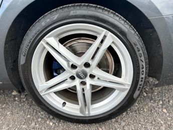 Audi A4 2.0 TDI S line S Tronic quattro Euro 6 (s/s) 4dr