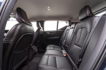 Volvo XC40 2.0 D4 Inscription Auto AWD Euro 6 (s/s) 5dr