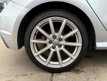 Audi A1 1.4 TFSI CoD S line Sportback S Tronic Euro 6 (s/s) 5dr