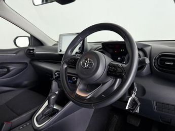 Toyota Yaris 1.5 VVT-h Design E-CVT Euro 6 (s/s) 5dr
