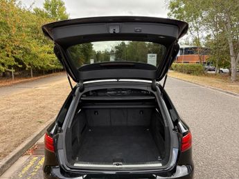 Audi A4 Avant 2.0 TDI ultra S line S Tronic Euro 6 (s/s) 5dr