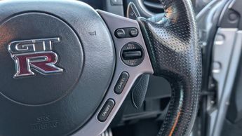 Nissan GT-R 3.8 V6 Black Edition Auto 4WD Euro 4 2dr