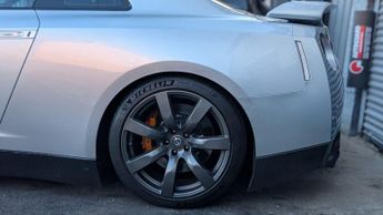 Nissan GT-R 3.8 V6 Black Edition Auto 4WD Euro 4 2dr
