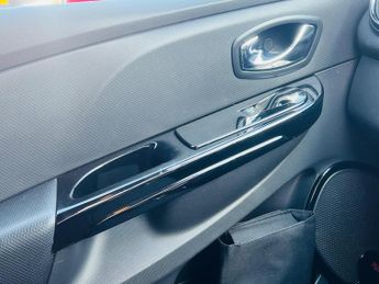 Renault Clio 1.5 dCi Dynamique S MediaNav EDC Euro 5 5dr