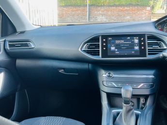 Peugeot 308 1.2 PureTech Sportium Auto Euro 6 (s/s) 5dr