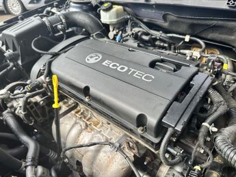 Vauxhall Insignia 1.8 16V SRi Euro 5 5dr