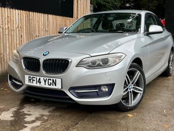 BMW 220 2.0 220i Sport Auto Euro 6 (s/s) 2dr