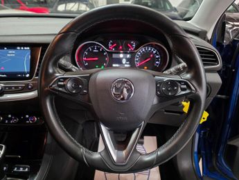 Vauxhall Grandland X 1.2 Turbo Tech Line Nav Auto Euro 6 (s/s) 5dr