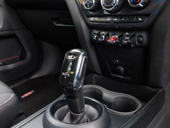 MINI Countryman 1.5 Cooper Steptronic Euro 6 (s/s) 5dr