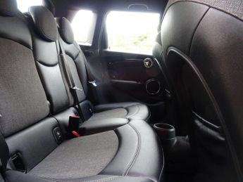 MINI Hatch 1.5 Cooper D Auto Euro 6 (s/s) 5dr