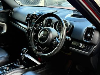 MINI Countryman 1.5 10kWh Cooper SE Exclusive Auto ALL4 Euro 6 (s/s) 5dr