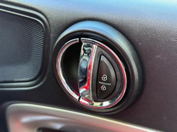 MINI Countryman 1.5 10kWh Cooper SE Exclusive Auto ALL4 Euro 6 (s/s) 5dr