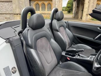 Audi TT 2.0 TFSI Sport Roadster S Tronic Euro 5 (s/s) 2dr