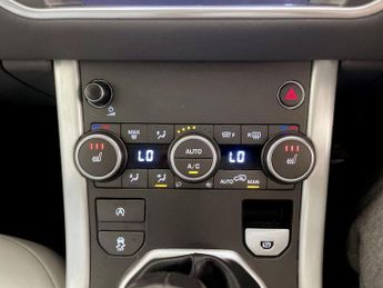 Land Rover Range Rover Evoque 2.0 eD4 SE Tech FWD Euro 6 (s/s) 5dr