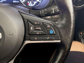 Nissan Juke 1.0 DIG-T Tekna Euro 6 (s/s) 5dr