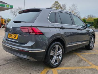 Volkswagen Tiguan 2.0 TSI SEL DSG 4Motion Euro 6 (s/s) 5dr