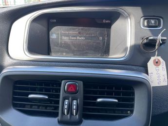 Volvo V40 Cross Country 1.5 T3 Pro Auto Euro 6 (s/s) 5dr