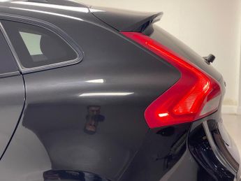 Volvo V40 Cross Country 1.5 T3 Pro Auto Euro 6 (s/s) 5dr