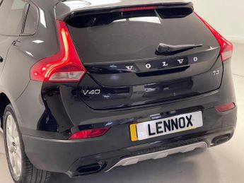 Volvo V40 Cross Country 1.5 T3 Pro Auto Euro 6 (s/s) 5dr