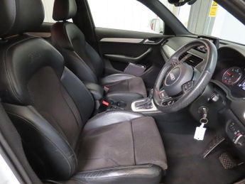 Audi Q3 2.0 TDI S line Plus S Tronic quattro Euro 5 (s/s) 5dr