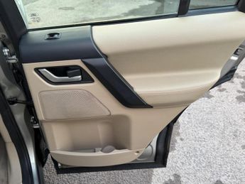Land Rover Freelander 2 2.2 TD4 HSE CommandShift 4WD Euro 5 5dr
