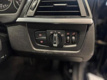 BMW 3 Series 2.0 320d Luxury Auto Euro 5 (s/s) 4dr