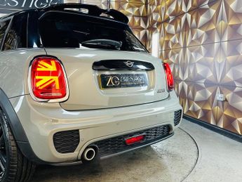 MINI Hatch 1.5 Cooper Sport Steptronic Euro 6 (s/s) 5dr