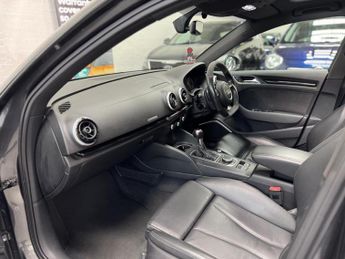 Audi RS3 2.5 TFSI Sportback S Tronic quattro Euro 6 (s/s) 5dr (Nav)