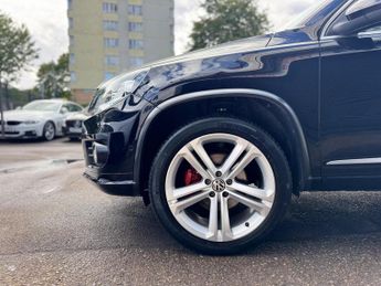 Volkswagen Tiguan 2.0 TDI BlueMotion Tech R-Line DSG 4WD Euro 5 (s/s) 5dr (Nav)