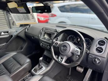 Volkswagen Tiguan 2.0 TDI BlueMotion Tech R-Line DSG 4WD Euro 5 (s/s) 5dr (Nav)